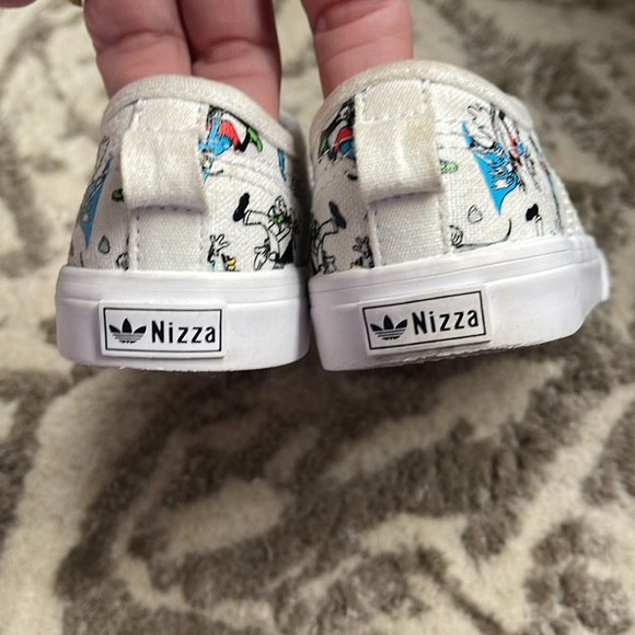 Adidas X Disney Goofy Print sneakers size 6.5 kids - Picture 8 of 8